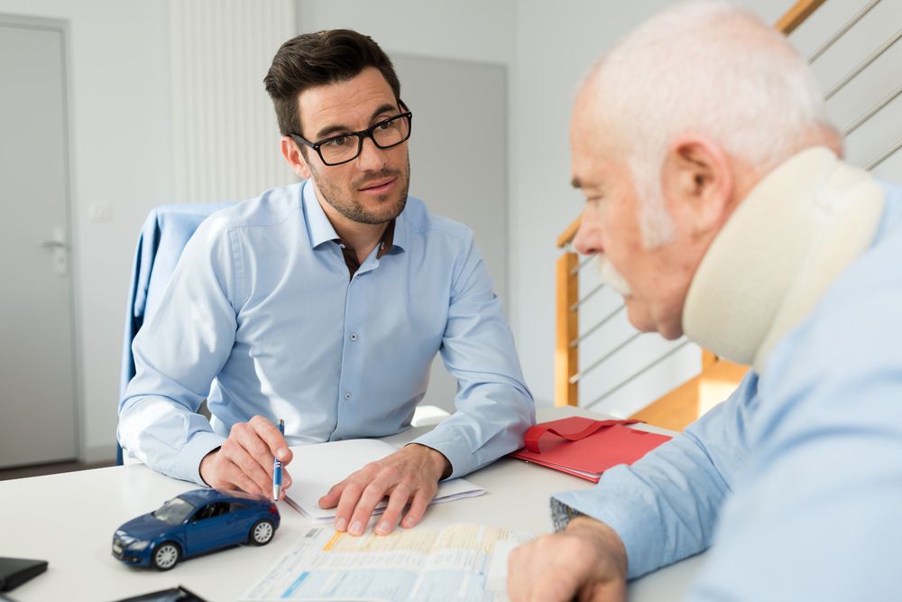 victim working with a personal injury lawyer